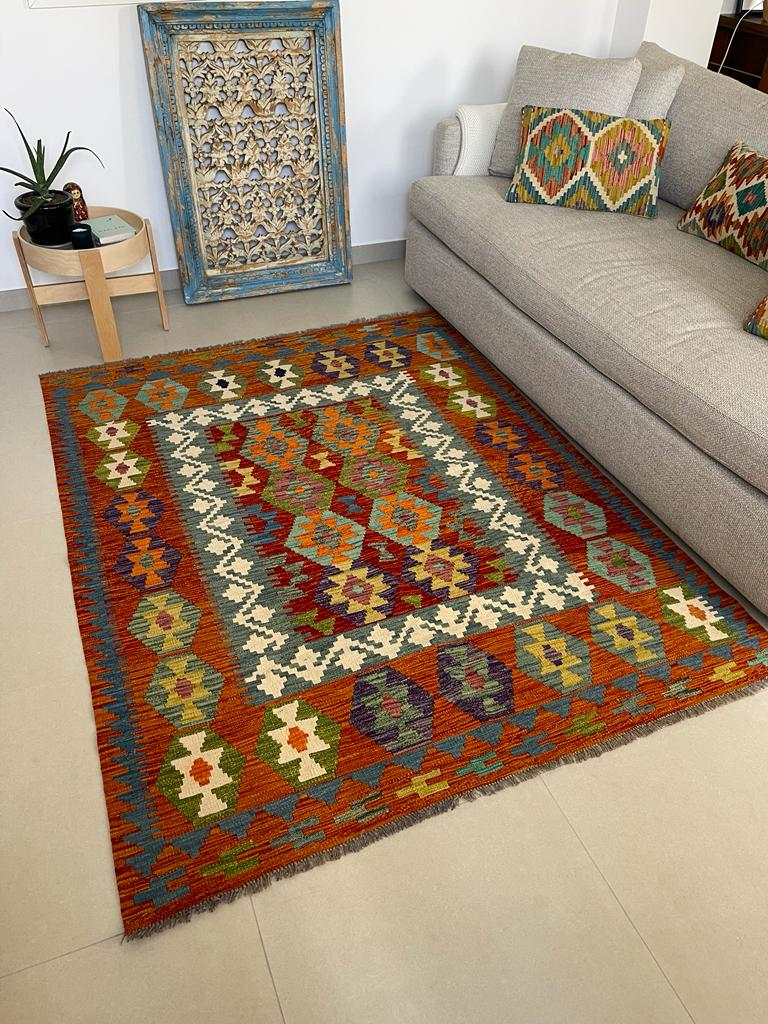 Noah Classic Rug (196x153cm)